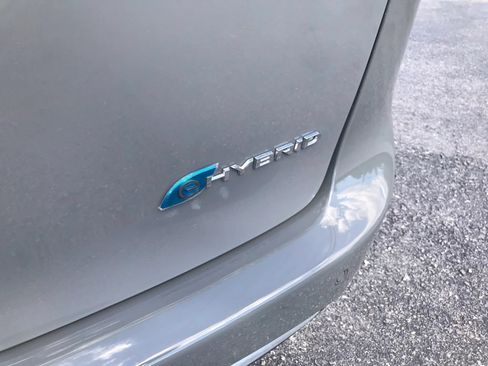 Used 2023 Chrysler Pacifica Touring-L FWD image 40