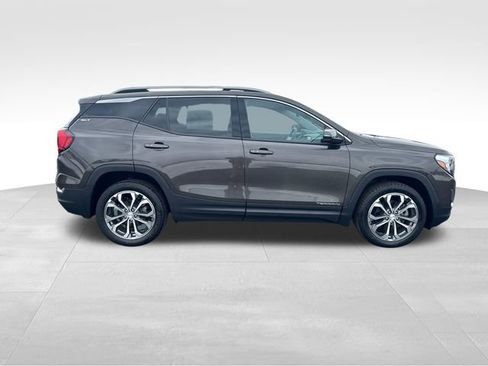 Used 2020 GMC Terrain SLT w/ Preferred Package AWD/4WD image 7