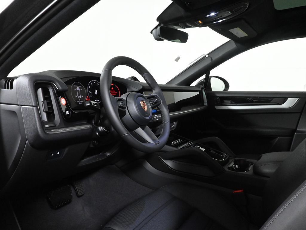 Used 2026 Porsche Cayenne Coupe AWD/4WD image 4