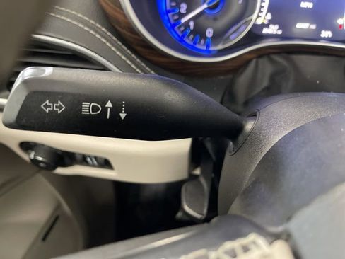 Used 2021 Chrysler Pacifica Limited w/ Premium & Safety Sphere Group AWD/4WD image 44