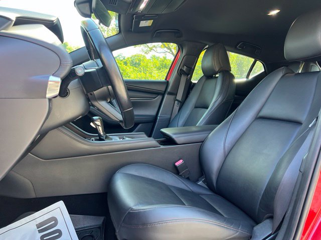 Used 2019 MAZDA MAZDA3 Hatchback w/ Preferred Package FWD image 12