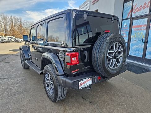 New 2026 Jeep Wrangler Unlimited Sahara AWD/4WD image 6