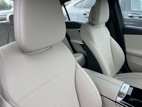 Used 2024 Mercedes-Benz C 300 4MATIC Sedan image 35