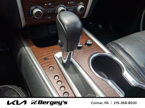 Used 2018 Nissan Pathfinder Platinum AWD/4WD image 18