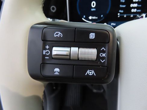 Used 2025 Hyundai Santa Fe Calligraphy image 12