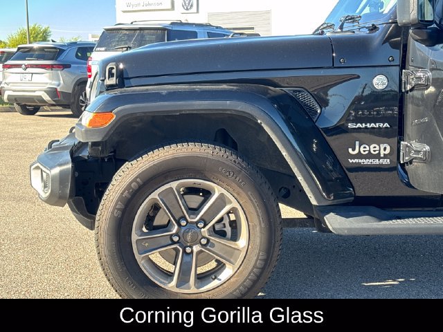 Used 2022 Jeep Wrangler Unlimited Sahara w/ Cold Weather Group AWD/4WD image 35