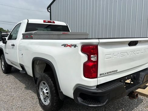 Used 2022 Chevrolet Silverado 2500 W/T w/ WT Convenience Package AWD/4WD image 3