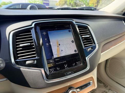 Used 2016 Volvo XC90 T8 Inscription w/ Vision Package image 20