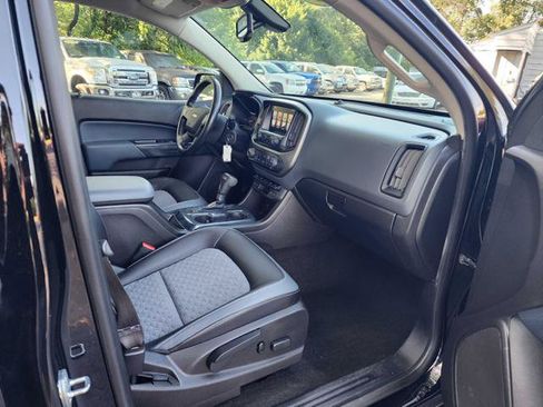 Used 2015 Chevrolet Colorado Z71 AWD/4WD image 18