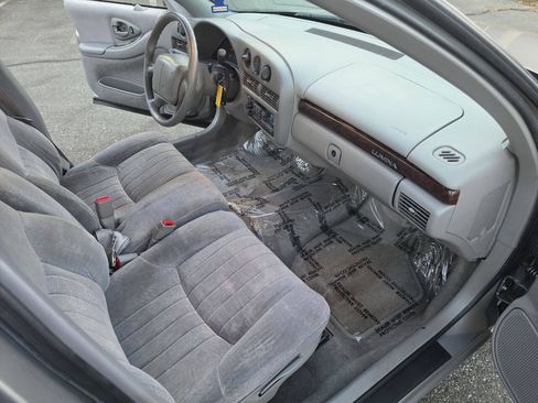 Used 1996 Chevrolet Lumina LS FWD image 46