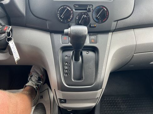 Used 2021 Nissan NV200 SV image 26