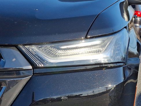 Certified 2023 Chevrolet Traverse RS w/ LPO, Floor Liner Package image 7