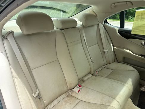 Used 2007 Lexus LS 460 RWD image 33