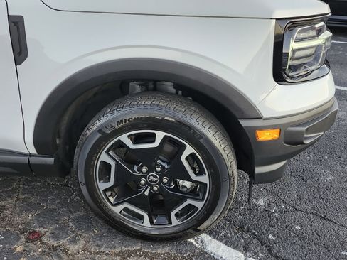 Used 2023 Ford Bronco Sport Outer Banks w/ Tech Package image 12