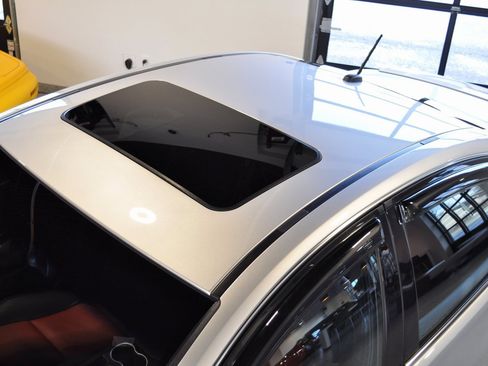 Used 2009 Pontiac G8 GXP image 17