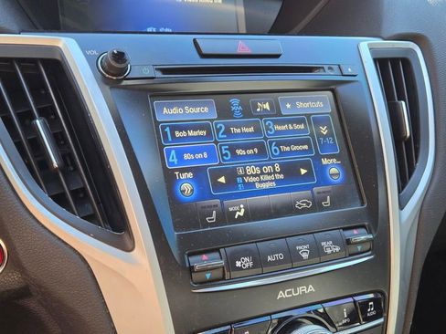 Used 2017 Acura TLX w/ Technology Package image 10