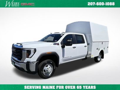 New 2024 GMC Sierra 3500 Pro w/ Convenience Package