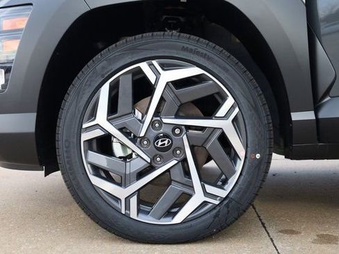 New 2026 Hyundai Kona SEL Premium image 8