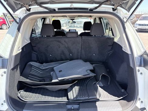 Used 2023 Nissan Rogue S FWD image 24