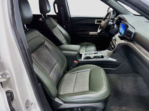 Used 2022 Ford Explorer Timberline w/ Timberline Technology Package AWD/4WD image 29
