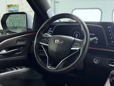 Used 2022 Cadillac Escalade ESV Sport Platinum AWD/4WD image 37