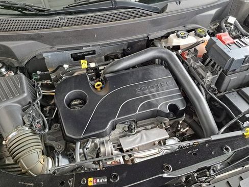 Used 2025 Chevrolet Equinox LT FWD image 27