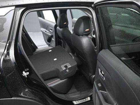 New 2026 Nissan Kicks SR w/ SR Premium Package image 30