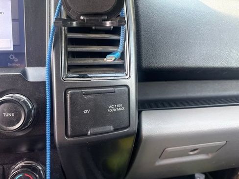 Used 2019 Ford F150 XLT w/ Equipment Group 302A Luxury AWD/4WD image 39