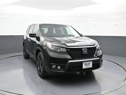Used 2021 Honda Passport Sport image 3