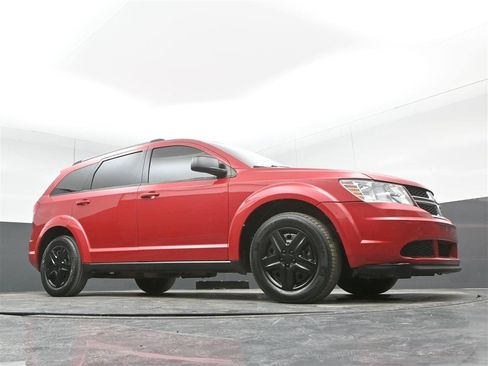 Used 2017 Dodge Journey SE w/ Flexible Seating Group FWD image 30