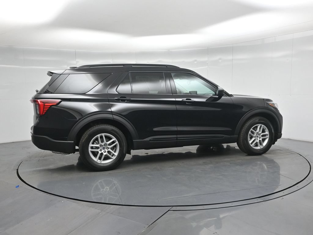 New 2026 Ford Explorer Active RWD image 25