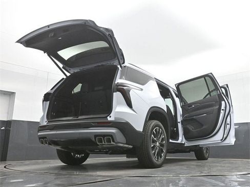New 2026 Chevrolet Traverse LT image 72