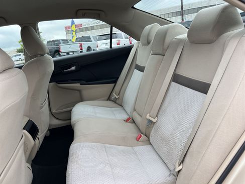 Used 2012 Toyota Camry LE FWD image 22