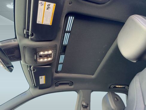 Used 2021 Mercedes-Benz GLE 350 GLE 350 w/ Premium Package image 13