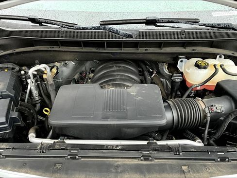 Used 2022 Chevrolet Suburban LT AWD/4WD image 31