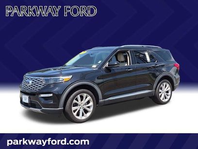 Used 2022 Ford Explorer Platinum w/ Technology Package