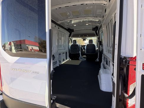 New 2025 Ford Transit 250 Cargo Van image 6