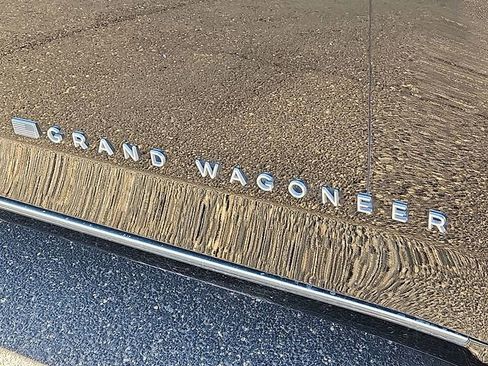 Used 2022 Jeep Grand Wagoneer Series II w/ Flexible Seating Group image 8