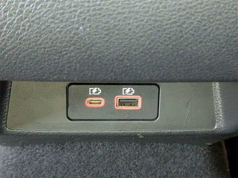 Used 2025 Nissan Altima 2.5 SV image 14