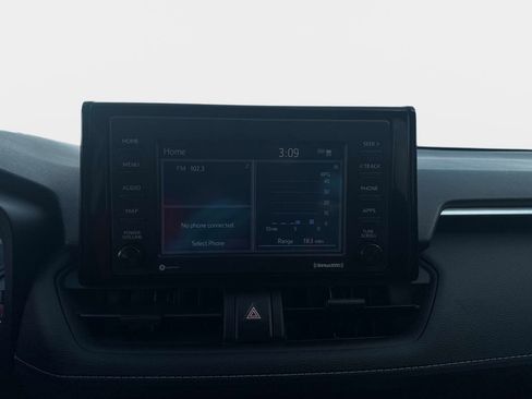 Used 2021 Toyota RAV4 LE image 21