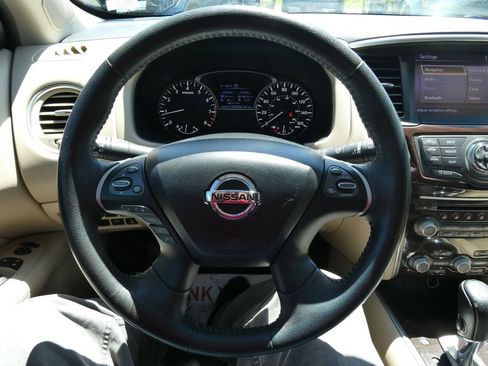 Used 2016 Nissan Pathfinder Platinum AWD/4WD image 37