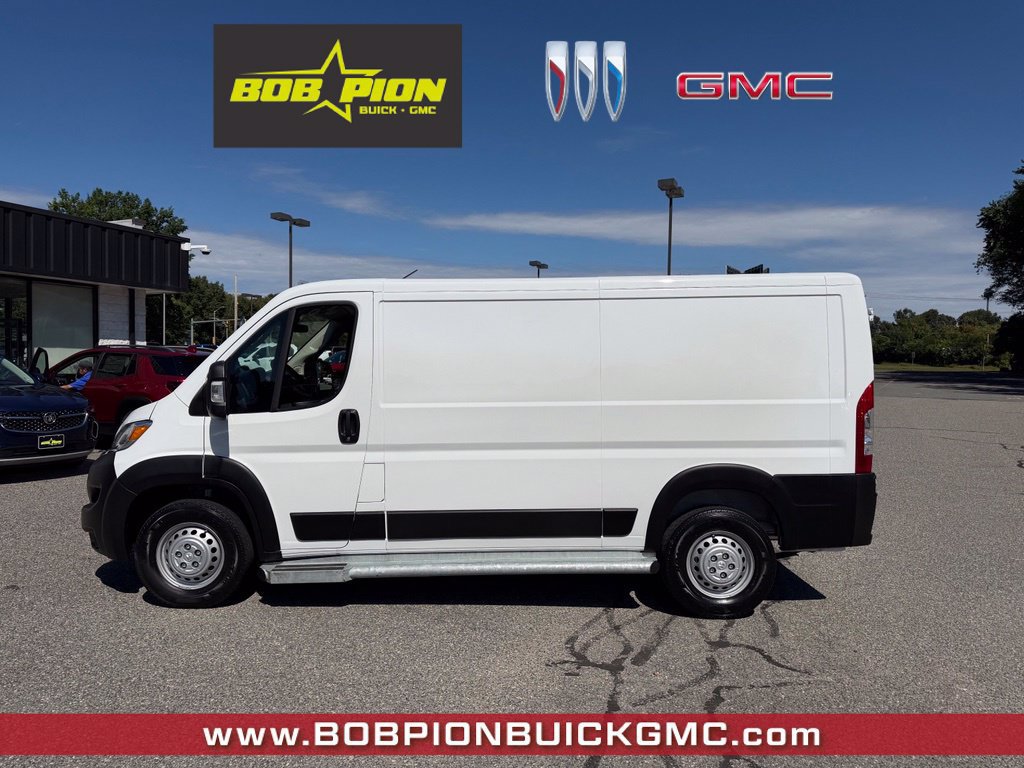 Used 2025 RAM ProMaster 2500 w/ U-Haul Equipment Group FWD image 3