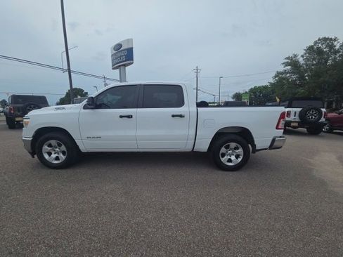 Used 2024 RAM 1500 Lone Star RWD image 5