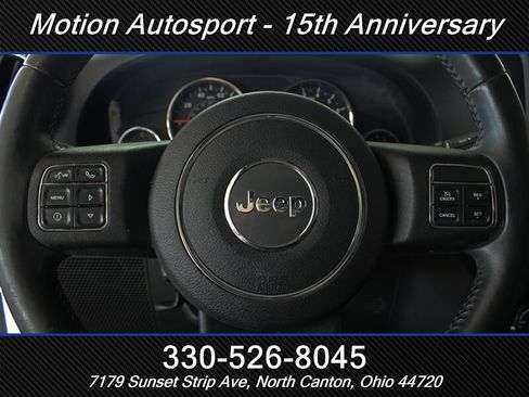 Used 2013 Jeep Wrangler Unlimited Rubicon w/ Connectivity Group AWD/4WD image 18