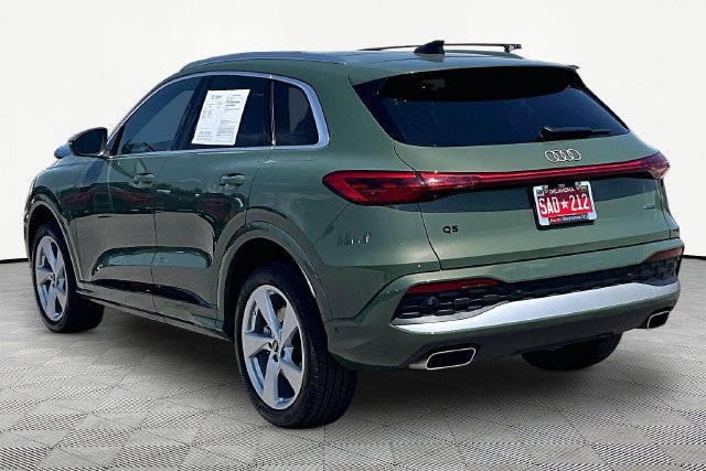 Used 2025 Audi Q5 Premium Plus w/ Premium Plus AWD/4WD image 12