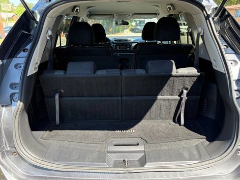 Used 2015 Nissan Rogue S w/ S Family Package image 14