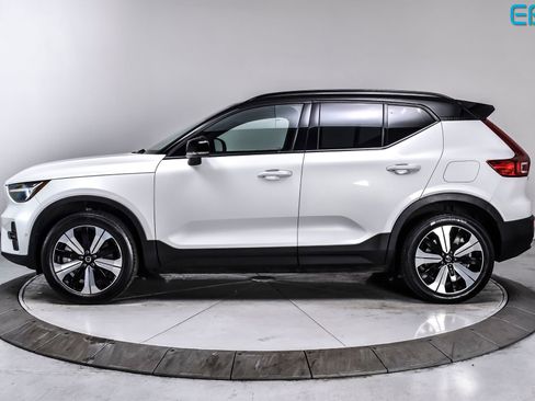 Used 2023 Volvo XC40 Recharge Plus AWD/4WD image 3