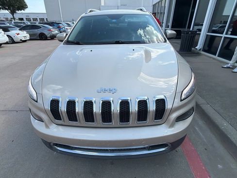 Used 2015 Jeep Cherokee Limited FWD image 3