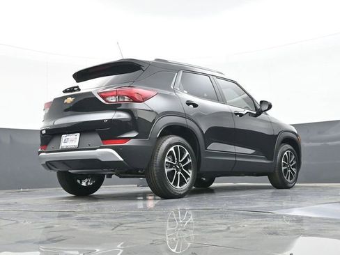 New 2026 Chevrolet TrailBlazer LT w/ Convenience Package FWD image 48