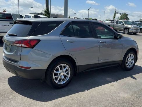 Used 2023 Chevrolet Equinox LS FWD image 7